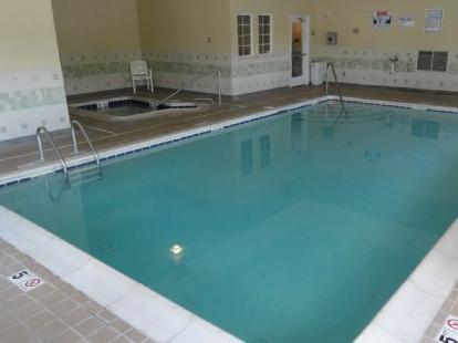 Hotel Country & By Radisson, Kalamazoo, Mi